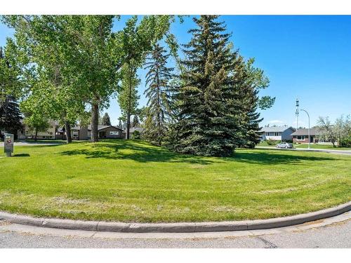 12207 Lake Fraser Way Se, Calgary, AB - Outdoor