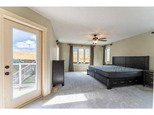 123 Arbour Crest Rise Nw, Calgary, AB - Indoor Photo Showing Bedroom