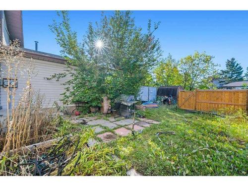 21 Cedarwood Hill Sw, Calgary, AB - Outdoor