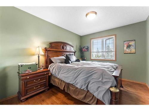 268 Rocky Ridge Bay Nw, Calgary, AB - Indoor Photo Showing Bedroom