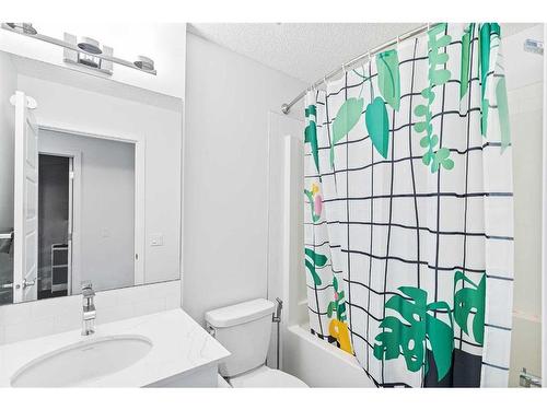 275 Redstone Boulevard Ne, Calgary, AB - Indoor Photo Showing Bathroom