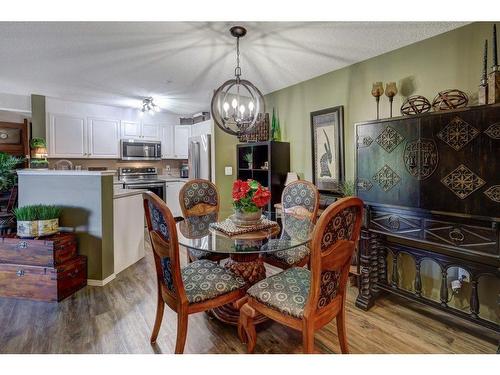 204-4000 Citadel Meadow Point Nw, Calgary, AB - Indoor Photo Showing Dining Room