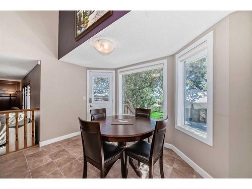 8 Riverside Crescent Se, Calgary, AB - Indoor Photo Showing Dining Room