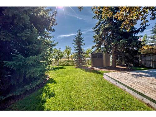 8 Riverside Crescent Se, Calgary, AB - Outdoor