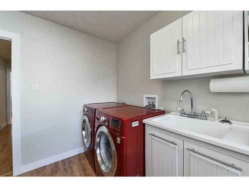 5128 Viceroy Drive Nw, Calgary, AB - Indoor Photo Showing Laundry Room