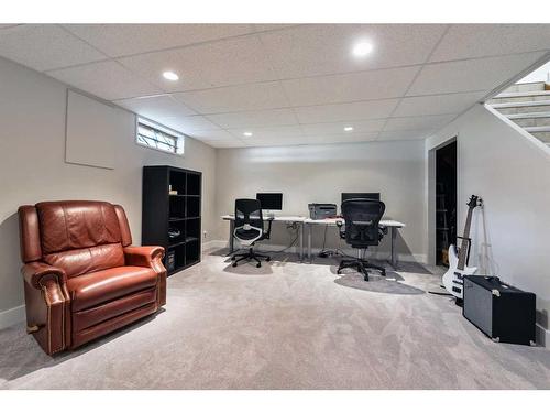 5128 Viceroy Drive Nw, Calgary, AB - Indoor