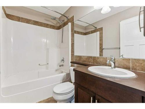 47 Panamount Road Nw, Calgary, AB - Indoor Photo Showing Bathroom