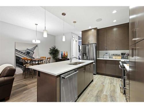 2014 35 Avenue Sw, Calgary, AB - Indoor Photo Showing Kitchen With Stainless Steel Kitchen With Double Sink With Upgraded Kitchen