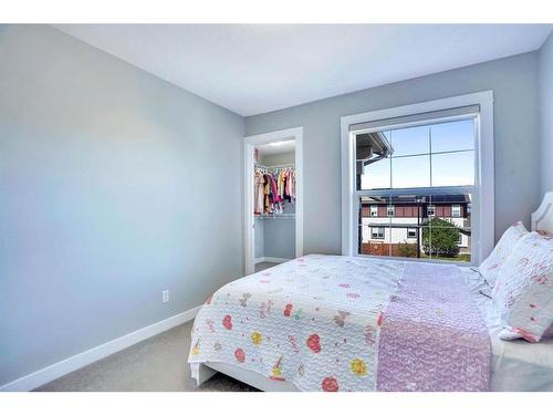 7 Kingsbury Close Se, Airdrie, AB - Indoor Photo Showing Bedroom