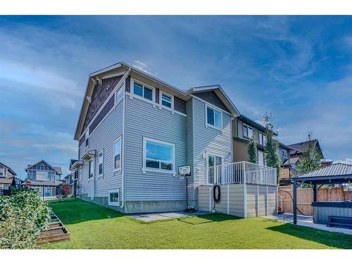 7 Kingsbury Close Se, Airdrie, AB - Outdoor