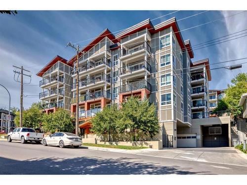 211-510 Edmonton Trail Ne, Calgary, AB - Outdoor With Balcony With Facade