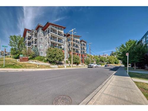 211-510 Edmonton Trail Ne, Calgary, AB - Outdoor With Balcony With Facade