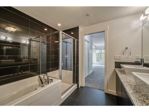 110-45 Aspenmont Heights Sw, Calgary, AB - Indoor Photo Showing Bathroom