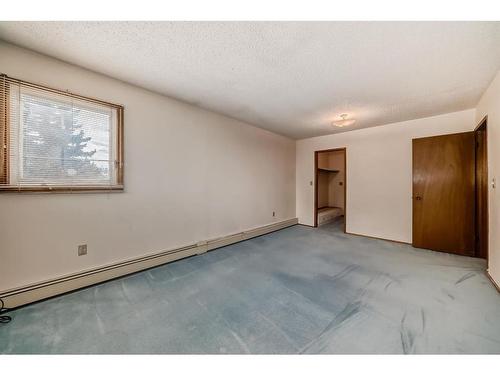 309-1001 68 Avenue Sw, Calgary, AB - Indoor Photo Showing Other Room