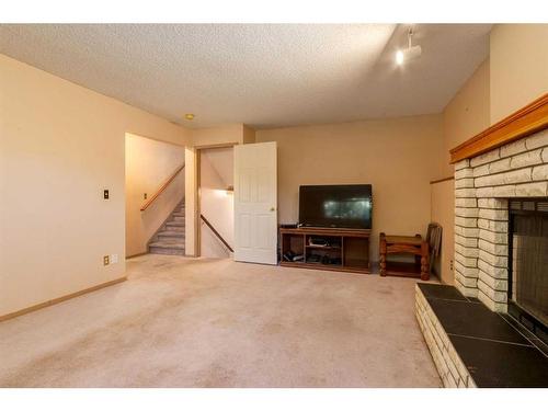 109 Sundown Close Se, Calgary, AB 