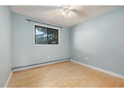 309-2611 1 Avenue Nw, Calgary, AB - Indoor Photo Showing Other Room