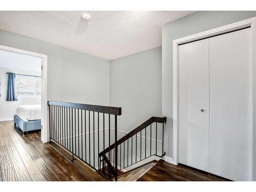 8-8533 Silver Springs Road Nw, Calgary, AB - Indoor Photo Showing Other Room