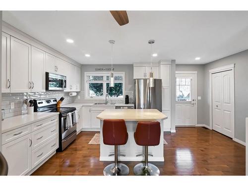 129 Chaparral Valley Drive Se, Calgary, AB - Indoor Photo Showing Kitchen With Upgraded Kitchen