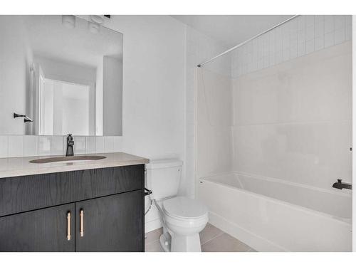 46 Herron Street Ne, Calgary, AB - Indoor Photo Showing Bathroom