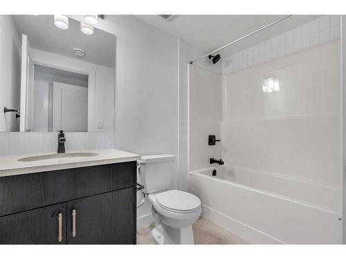 46 Herron Street Ne, Calgary, AB - Indoor Photo Showing Bathroom