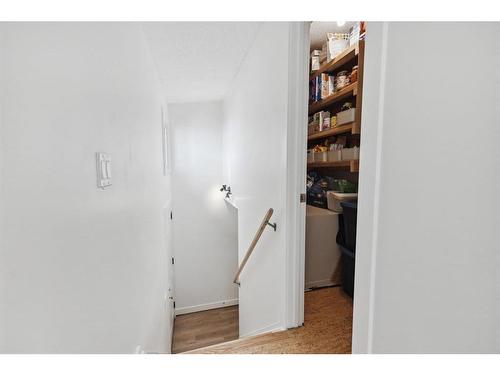 1-2637 1 Avenue Nw, Calgary, AB - Indoor Photo Showing Basement