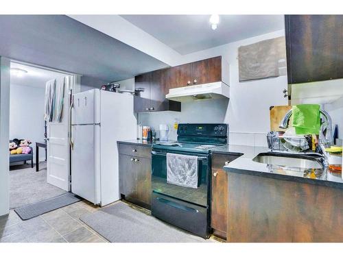 92 Martindale Crescent Ne, Calgary, AB - Indoor Photo Showing Kitchen