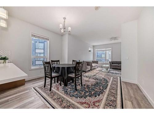 310-15 Evanscrest Park Nw, Calgary, AB - Indoor Photo Showing Dining Room