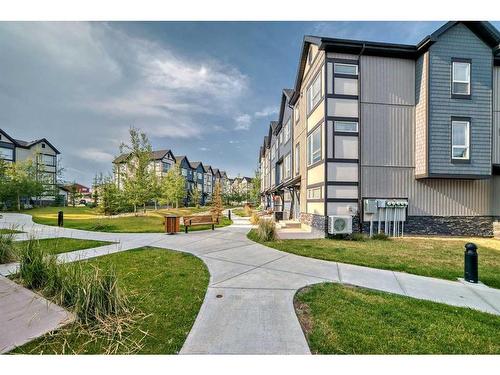 310-15 Evanscrest Park Nw, Calgary, AB - Outdoor