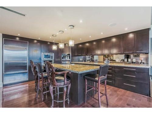 801A-500 Eau Claire Avenue Sw, Calgary, AB - Indoor Photo Showing Kitchen With Upgraded Kitchen