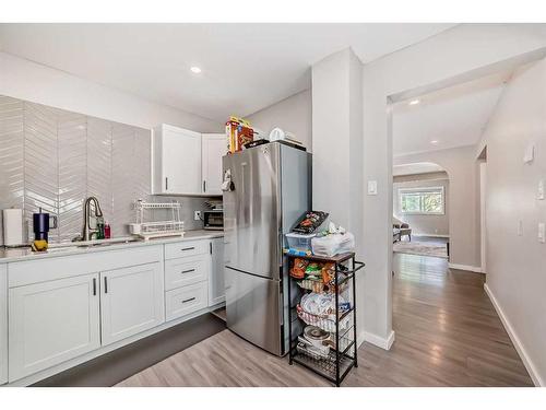 1931 7 Avenue Se, Calgary, AB - Indoor Photo Showing Kitchen