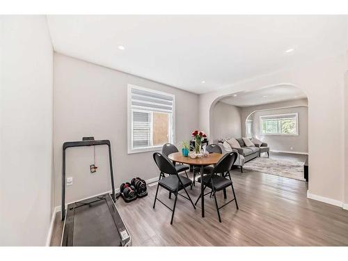 1931 7 Avenue Se, Calgary, AB - Indoor Photo Showing Dining Room