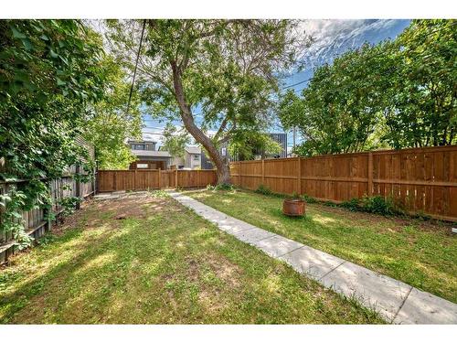 1931 7 Avenue Se, Calgary, AB - Outdoor With Backyard