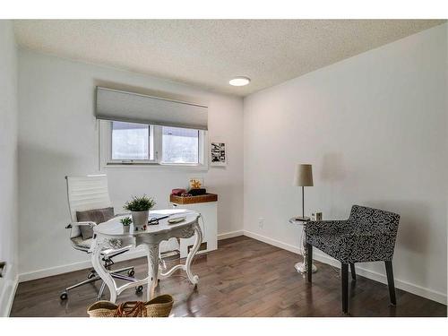 163 Oakmount Road Sw, Calgary, AB - Indoor