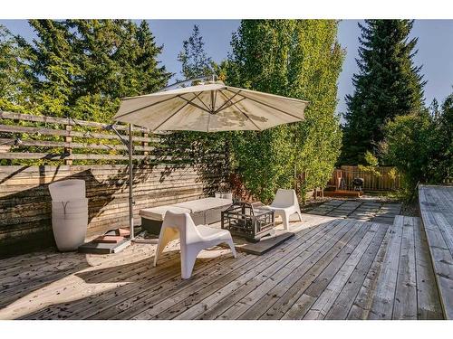 163 Oakmount Road Sw, Calgary, AB - Outdoor With Deck Patio Veranda