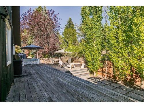 163 Oakmount Road Sw, Calgary, AB - Outdoor With Deck Patio Veranda