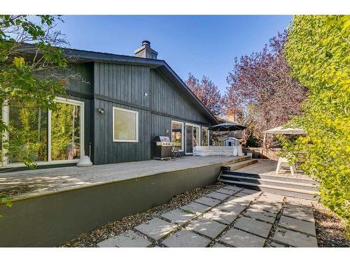 163 Oakmount Road Sw, Calgary, AB - Outdoor With Deck Patio Veranda