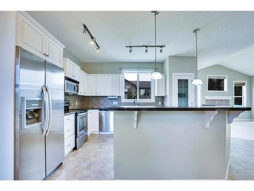 277 West Creek Boulevard, Chestermere, AB - Indoor Photo Showing Kitchen With Upgraded Kitchen