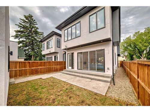 615 19 Avenue Nw, Calgary, AB - Outdoor With Exterior