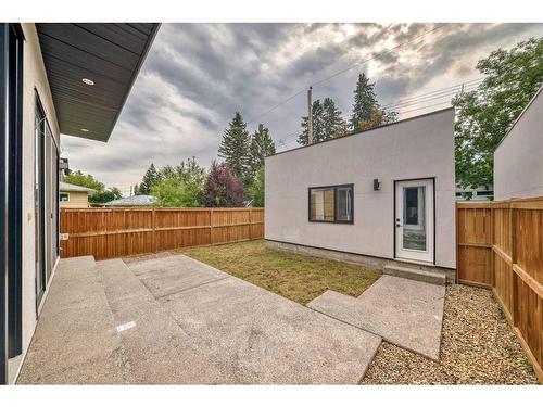 615 19 Avenue Nw, Calgary, AB - Outdoor With Exterior