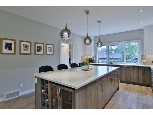 514 28 Avenue Nw, Calgary, AB - Indoor Photo Showing Kitchen With Upgraded Kitchen