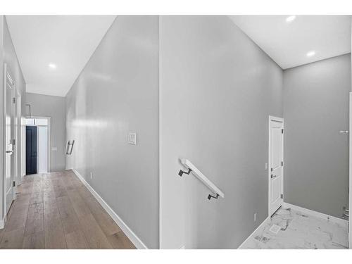 279 Greenwich Drive, Calgary, AB - Indoor Photo Showing Other Room