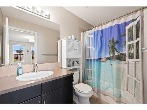 1523 New Brighton Drive Se, Calgary, AB - Indoor Photo Showing Bathroom