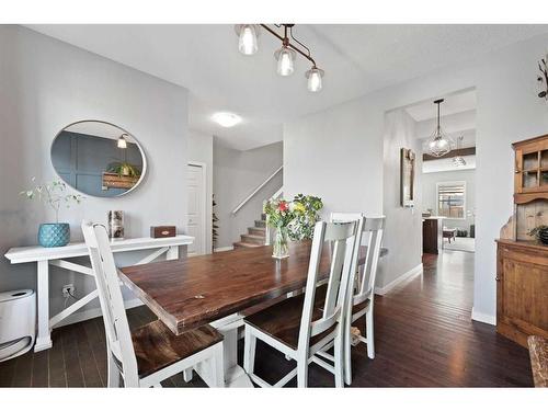 1523 New Brighton Drive Se, Calgary, AB - Indoor Photo Showing Dining Room