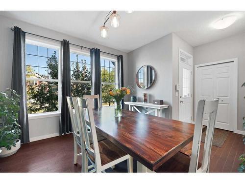 1523 New Brighton Drive Se, Calgary, AB - Indoor Photo Showing Dining Room