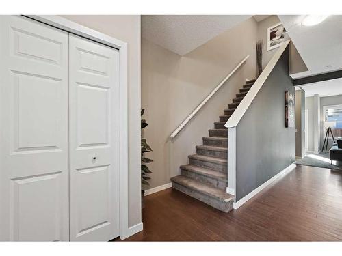 1523 New Brighton Drive Se, Calgary, AB - Indoor Photo Showing Other Room