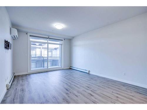 314-10 Sage Hill Nw, Calgary, AB - Indoor Photo Showing Other Room