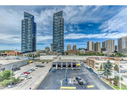 502-1053 10 Street Sw, Calgary, AB - Outdoor With View