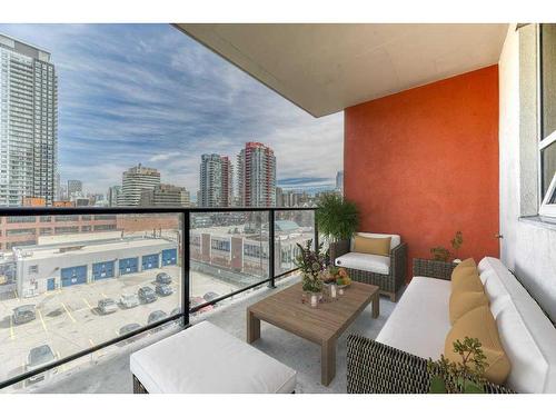 502-1053 10 Street Sw, Calgary, AB - Outdoor With Balcony With Exterior