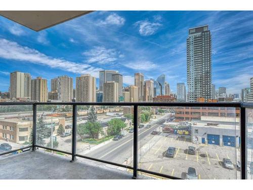 502-1053 10 Street Sw, Calgary, AB - Outdoor With Balcony With View