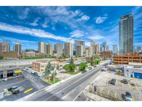 502-1053 10 Street Sw, Calgary, AB - Outdoor With View